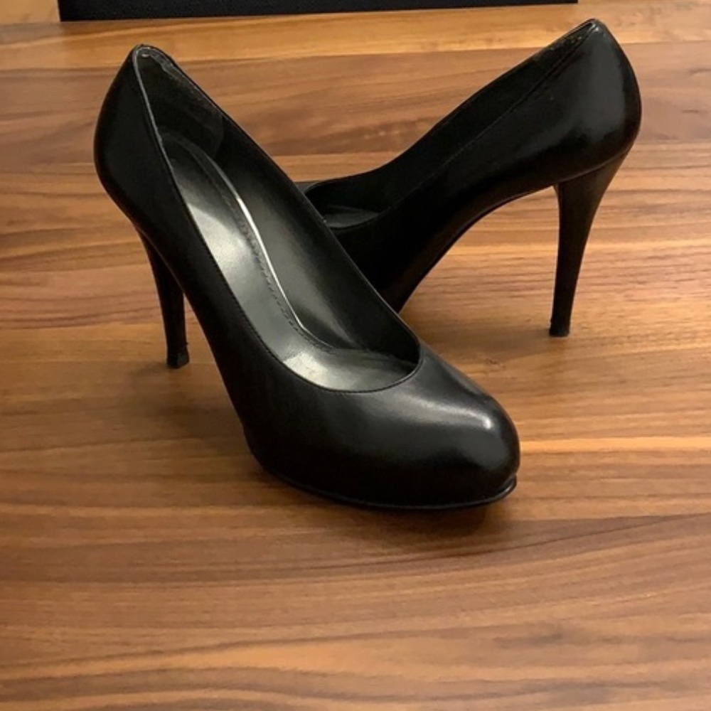 Stuart Weizmann Leather Platform Heels - image 2
